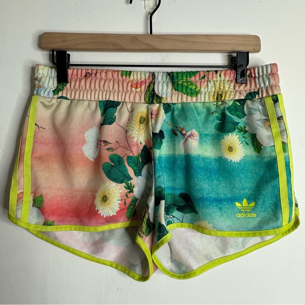 Adidas Women’s Floralina Shorts Size Medium